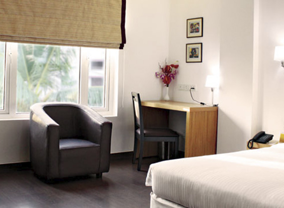 hotel hotel rooms near sholinganallur